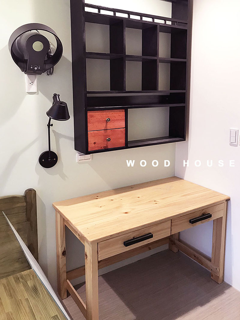 原木書桌加吊架52