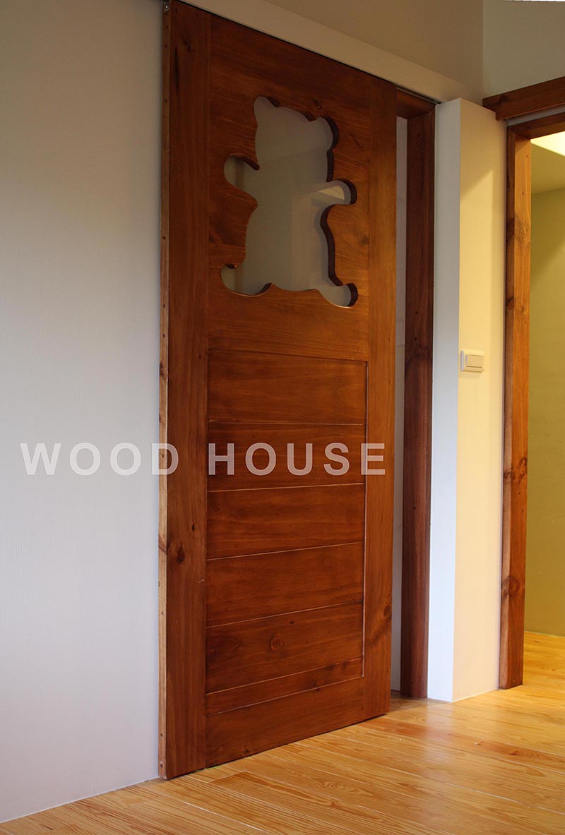 小熊造型門片55